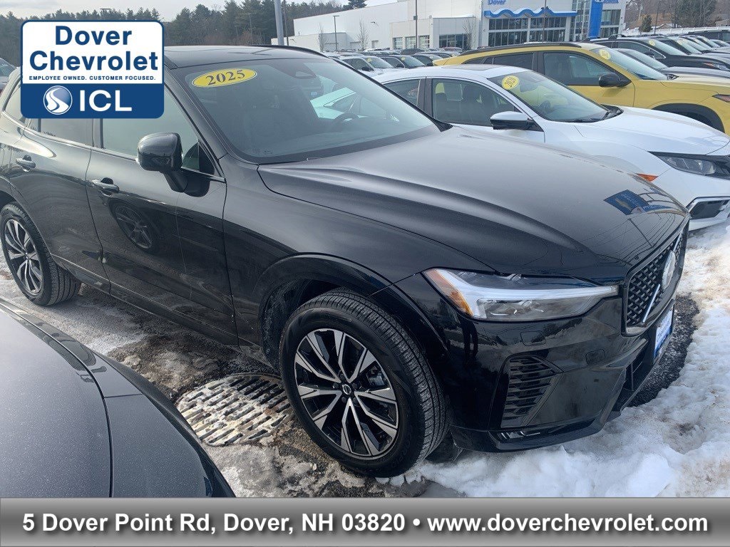 2025 Volvo XC60 B5 Core Dark Theme AWD