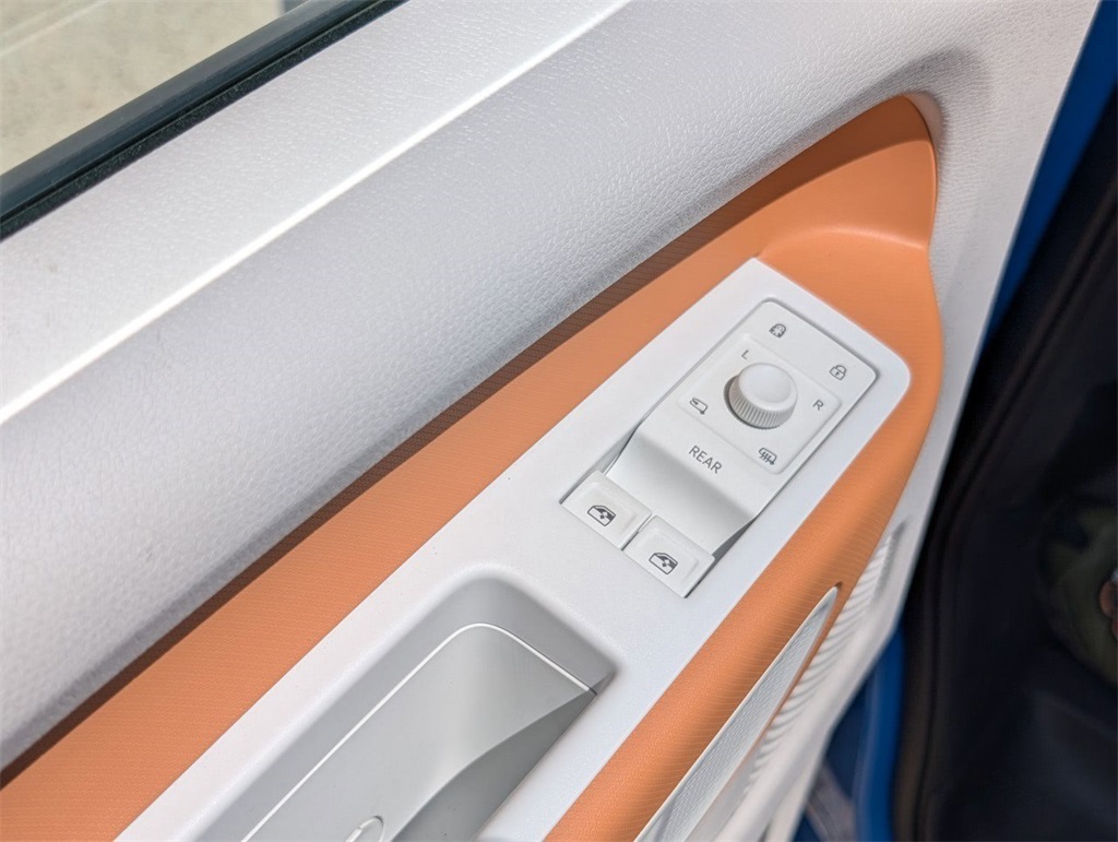 2025 Volkswagen ID. Buzz 1st Edition - 11