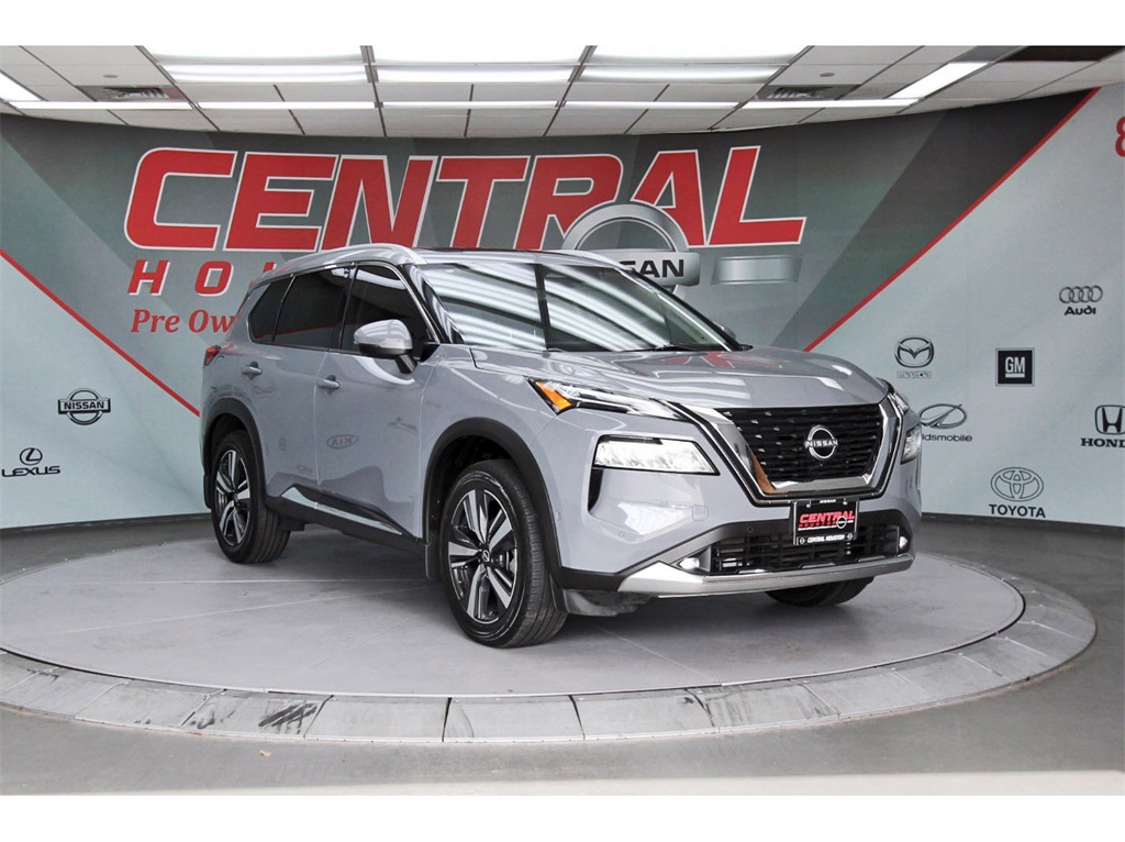 2022 Nissan Rogue Platinum - 0