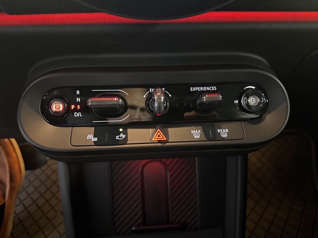 Thumbnail: 2025 MINI Cooper - 31