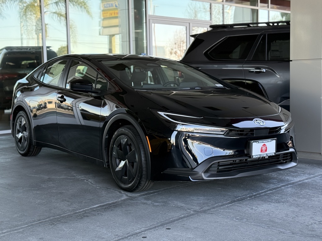 2026 Toyota Prius LE FWD