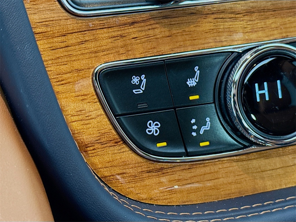 Pre-Owned 2022 Bentley Bentayga V8 SUV Boise ID