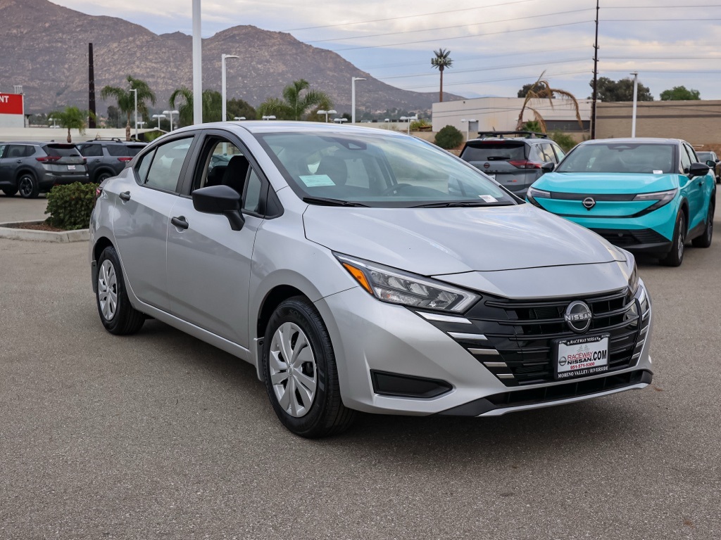 2025 Nissan Versa 1.6 S