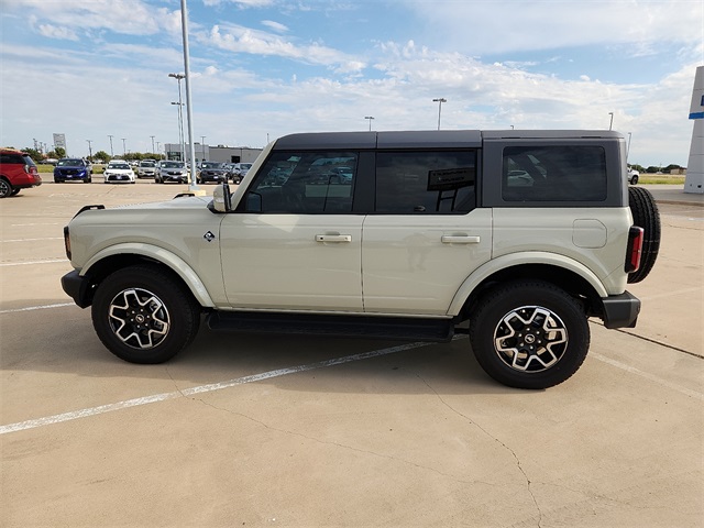 Used Car 2025 Ford Bronco  Outer Banks For Sale In Plainview, Texas