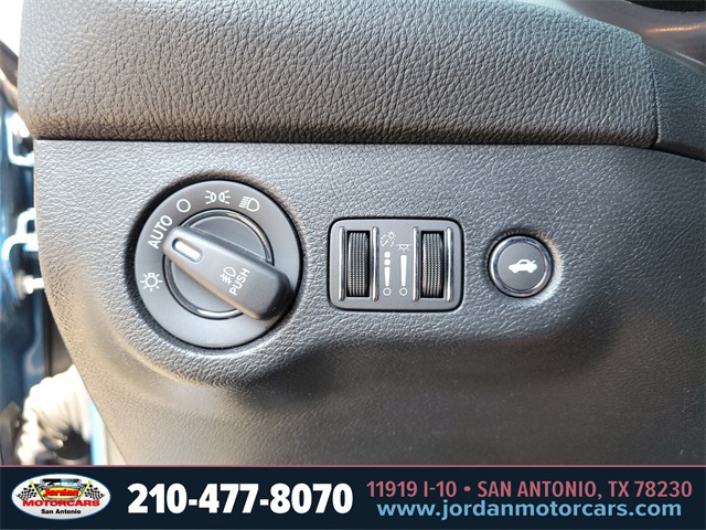 Used Car 2023 Dodge Challenger  Sxt For Sale Under $30,000 In San Antonio, Texas