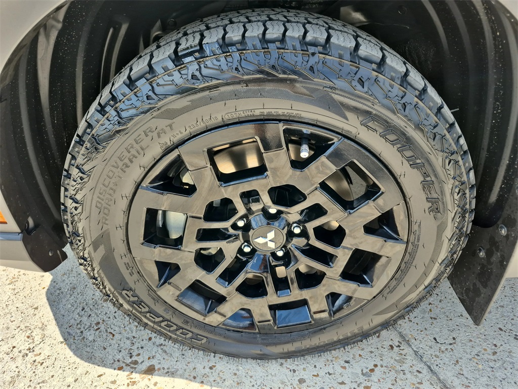 2025 Mitsubishi Outlander SE  at North Houston Mitsubishi