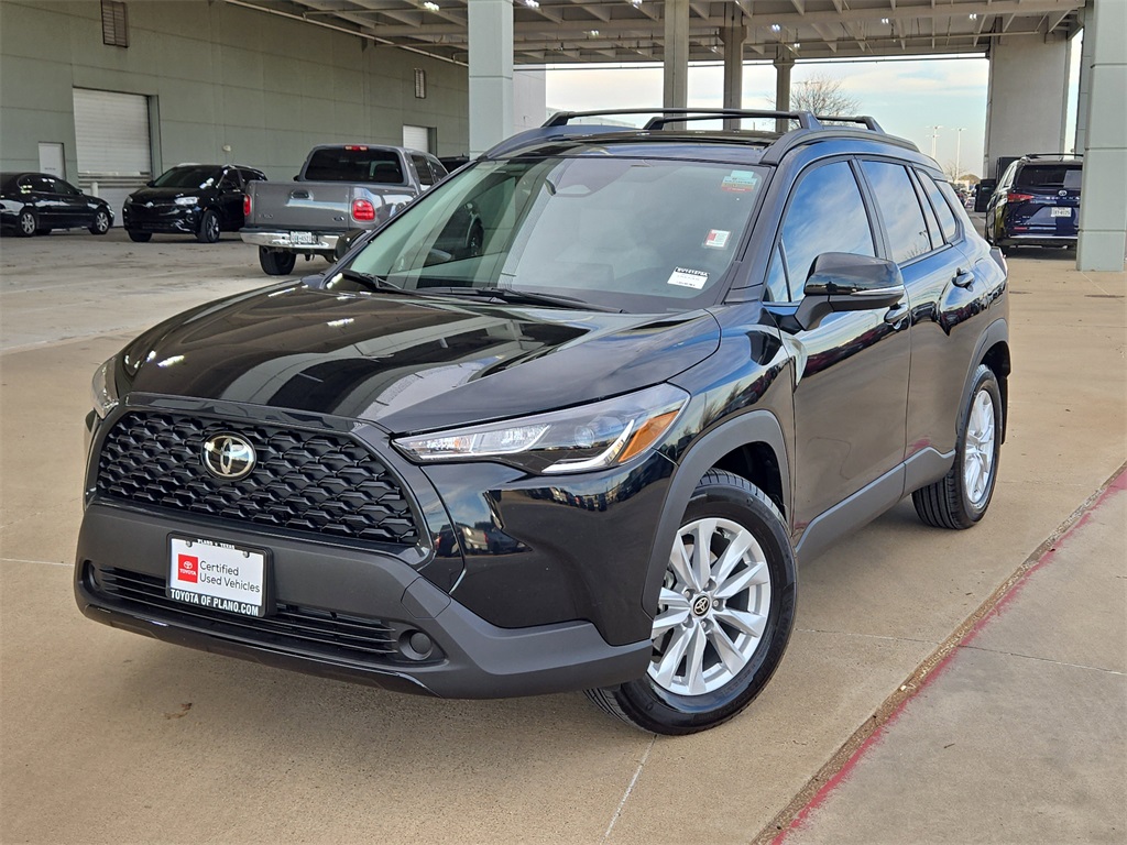 2025 Toyota Corolla Cross LE AWD