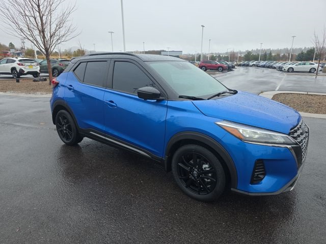 2023 Nissan Kicks SR