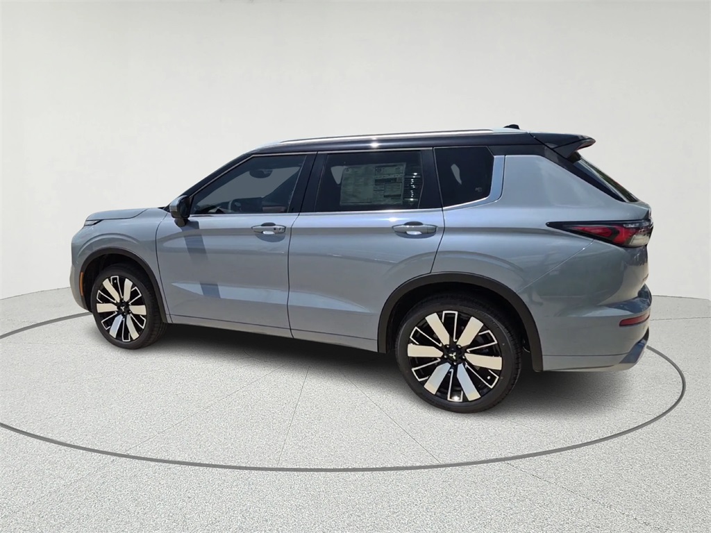 2025 Mitsubishi Outlander SEL - 7