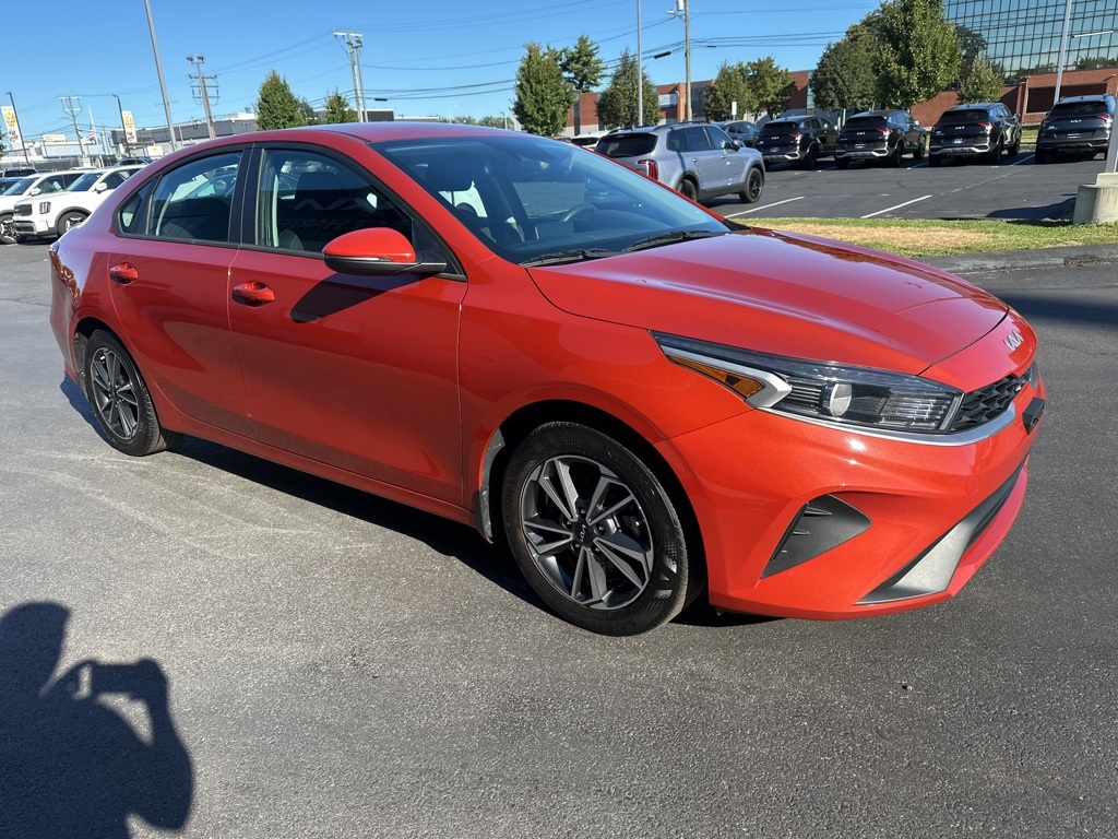 2023 Kia Forte LXS photo 4