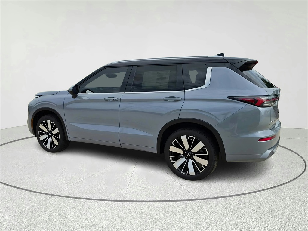 2025 Mitsubishi Outlander SEL - 7