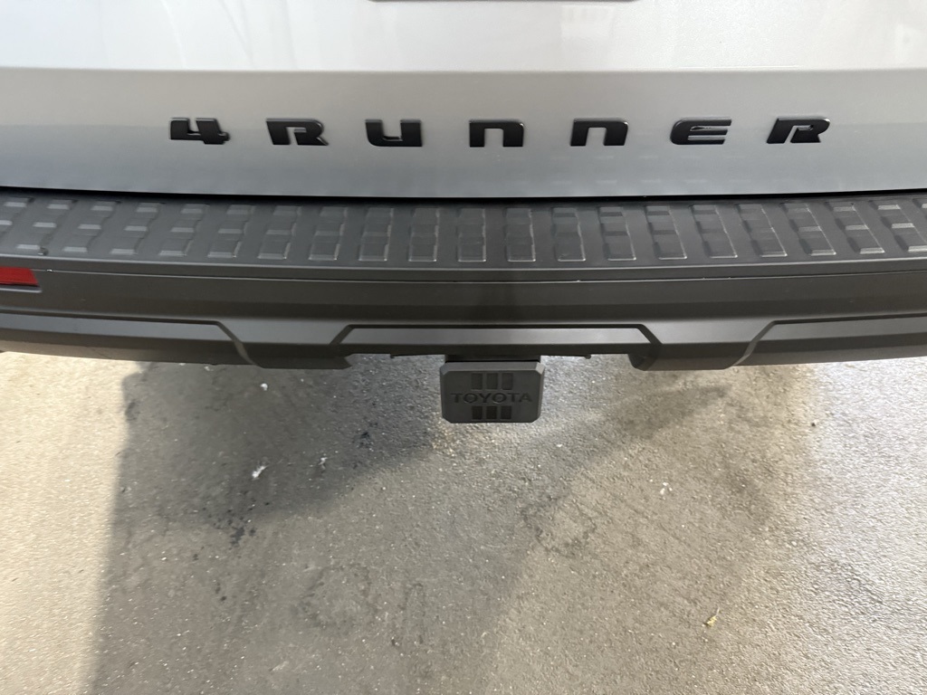 Thumbnail: 2025 Toyota 4Runner - 19