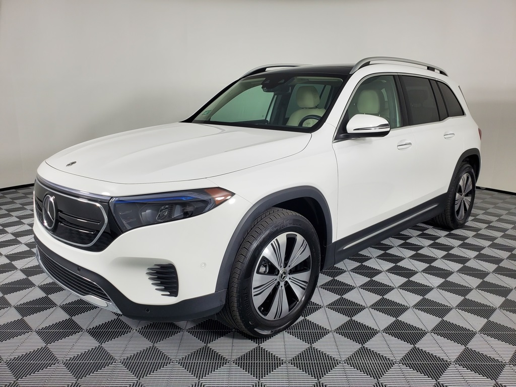 2023 Mercedes Benz EQB 300 photo 2