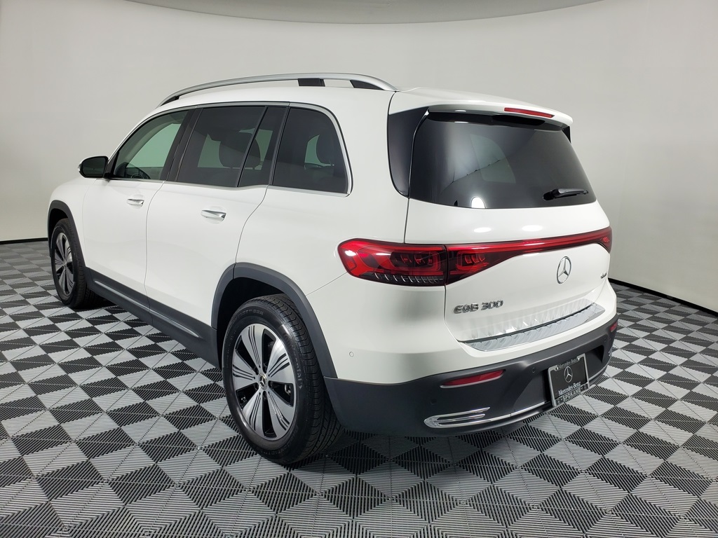 2023 Mercedes Benz EQB 300 photo 4