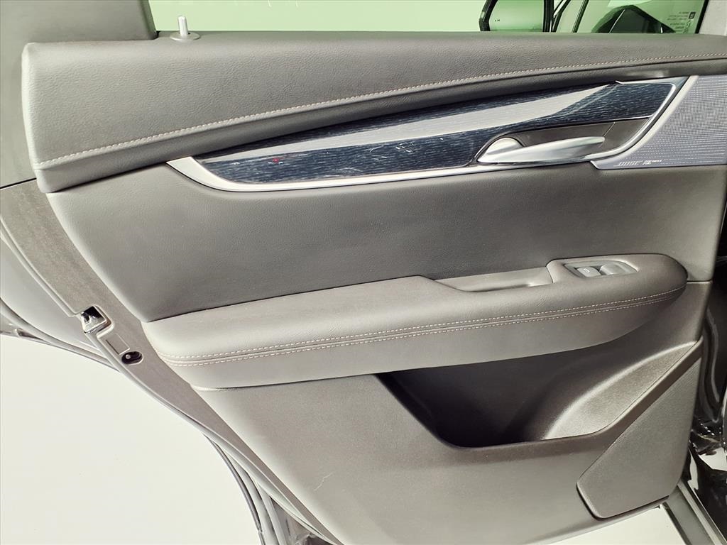 2025 Cadillac XT5 Premium Luxury - 4