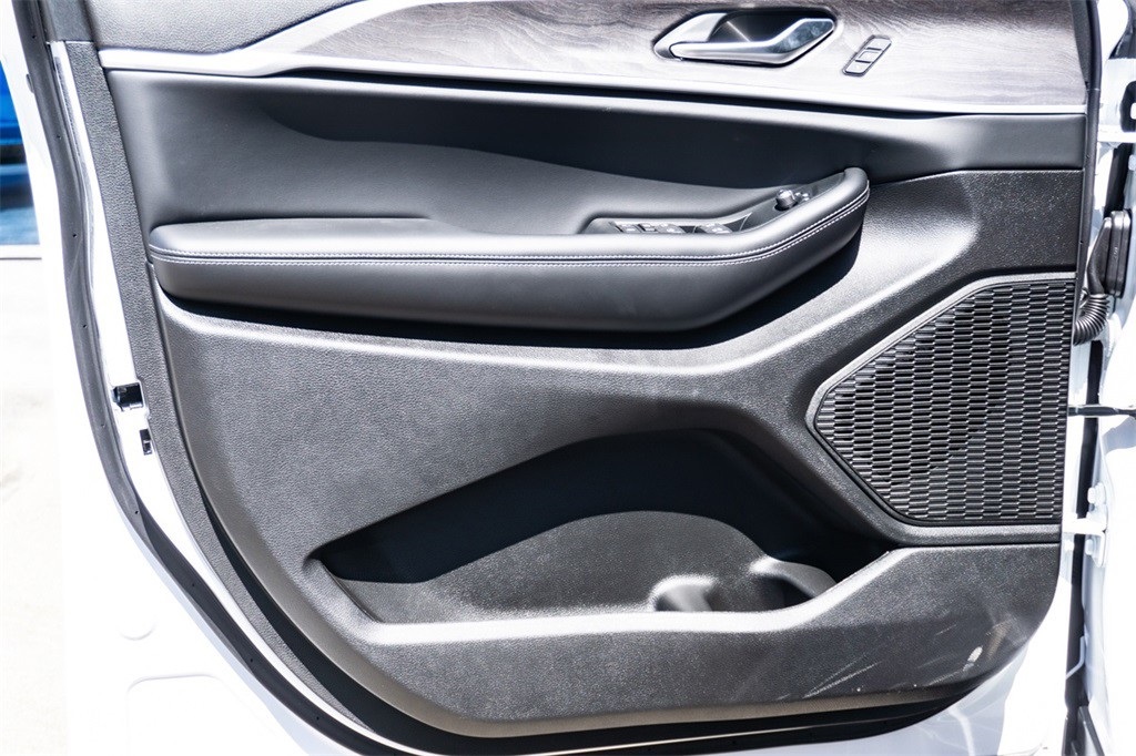 New Car 2025 Jeep Grand Cherokee  Limited For Sale Under $40,000 In San Marcos, Texas