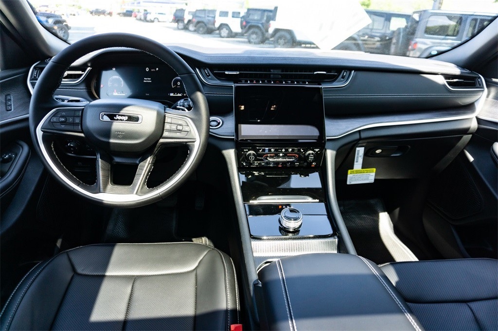 New Car 2025 Jeep Grand Cherokee  Limited For Sale Under $40,000 In San Marcos, Texas