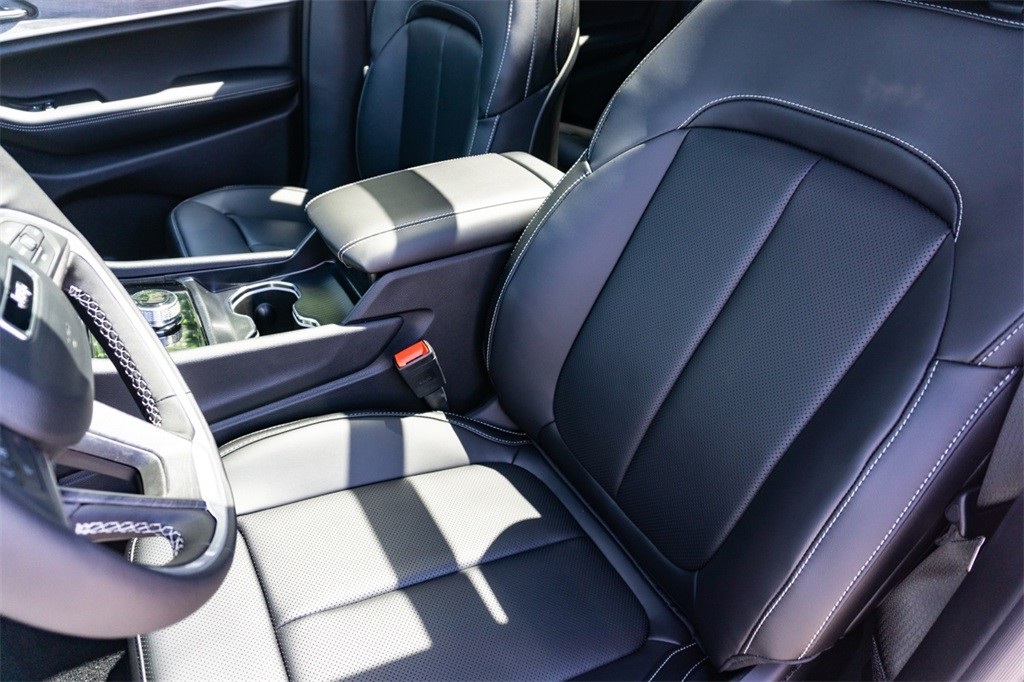 New Car 2025 Jeep Grand Cherokee  Limited For Sale Under $40,000 In San Marcos, Texas