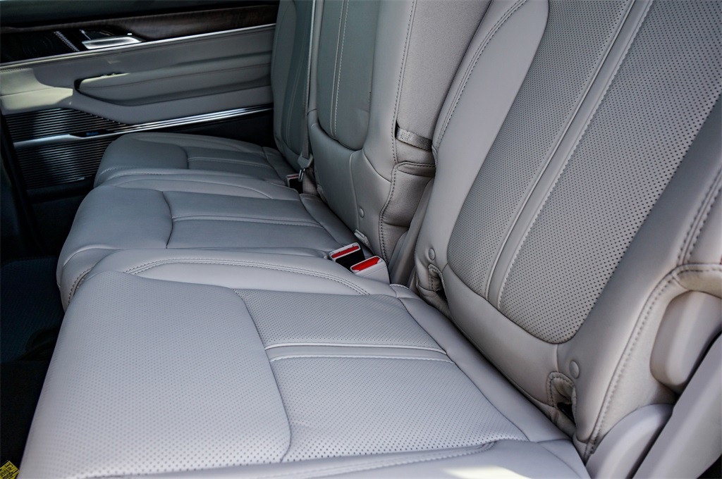 New Car 2024 Jeep Grand Wagoneer  Utility Base Four Wheel Drive For Sale Under $90,000 In San Marcos, Texas