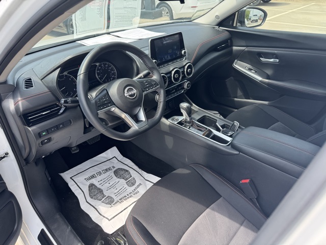 2024 Nissan Sentra SR photo 2