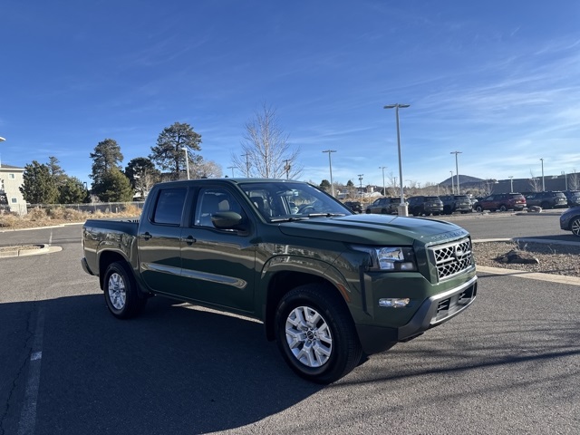 2022 Nissan Frontier SV's photo