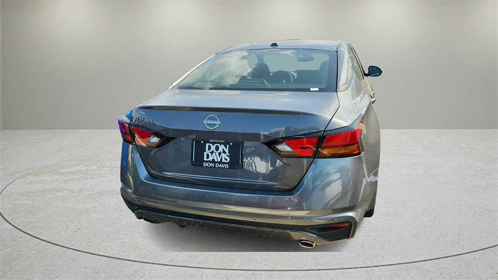 2025 Nissan Altima