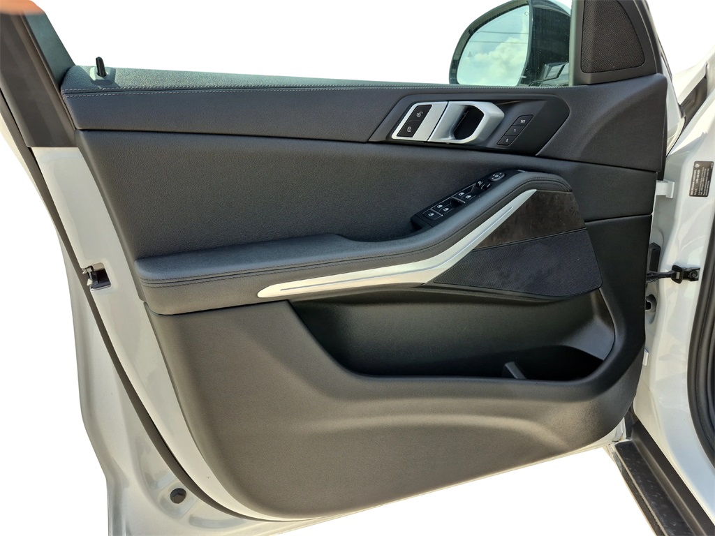 2022 BMW X5 sDrive40i White at Bayway Chrysler Dodge Jeep Ram