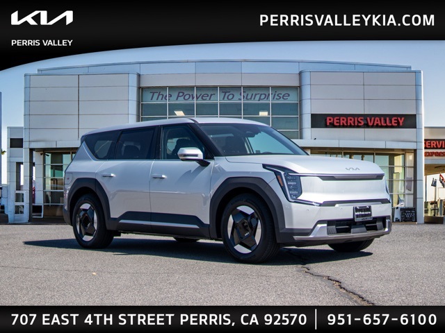 2026 Kia EV9 Light Long Range