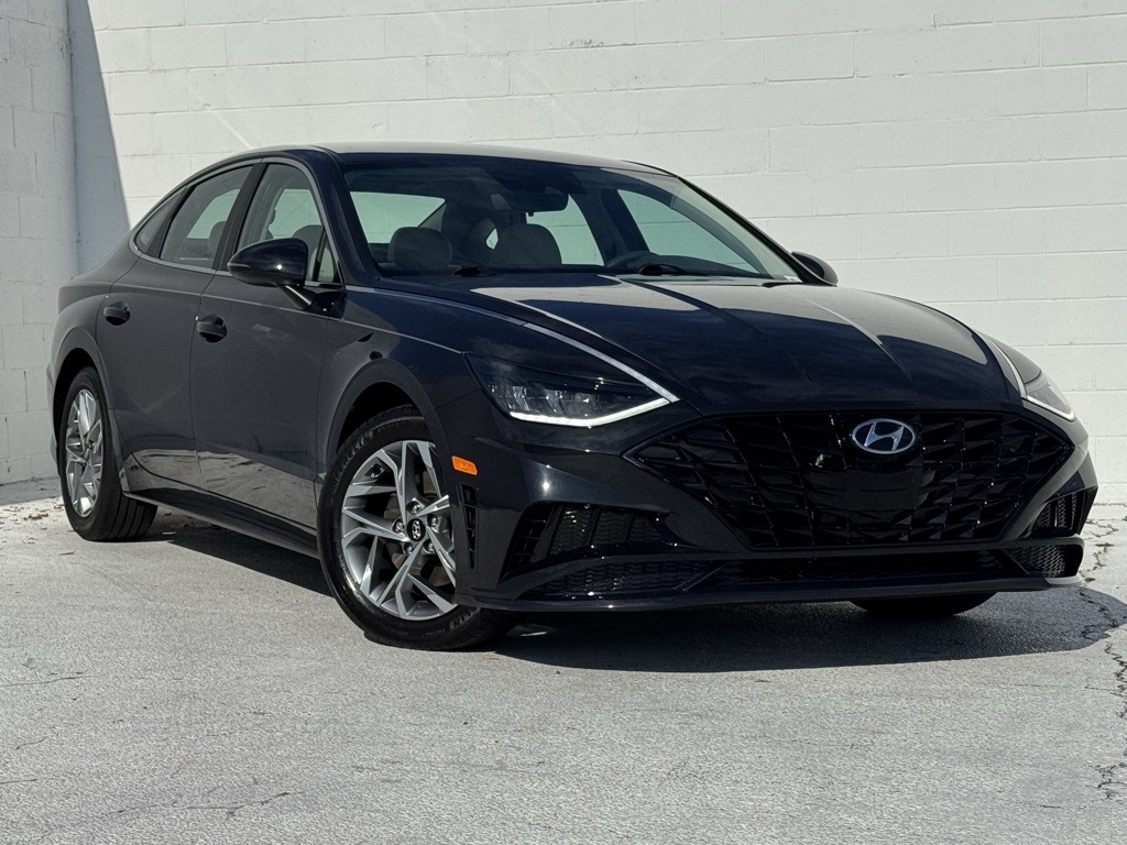2023 Hyundai Sonata SEL photo 2