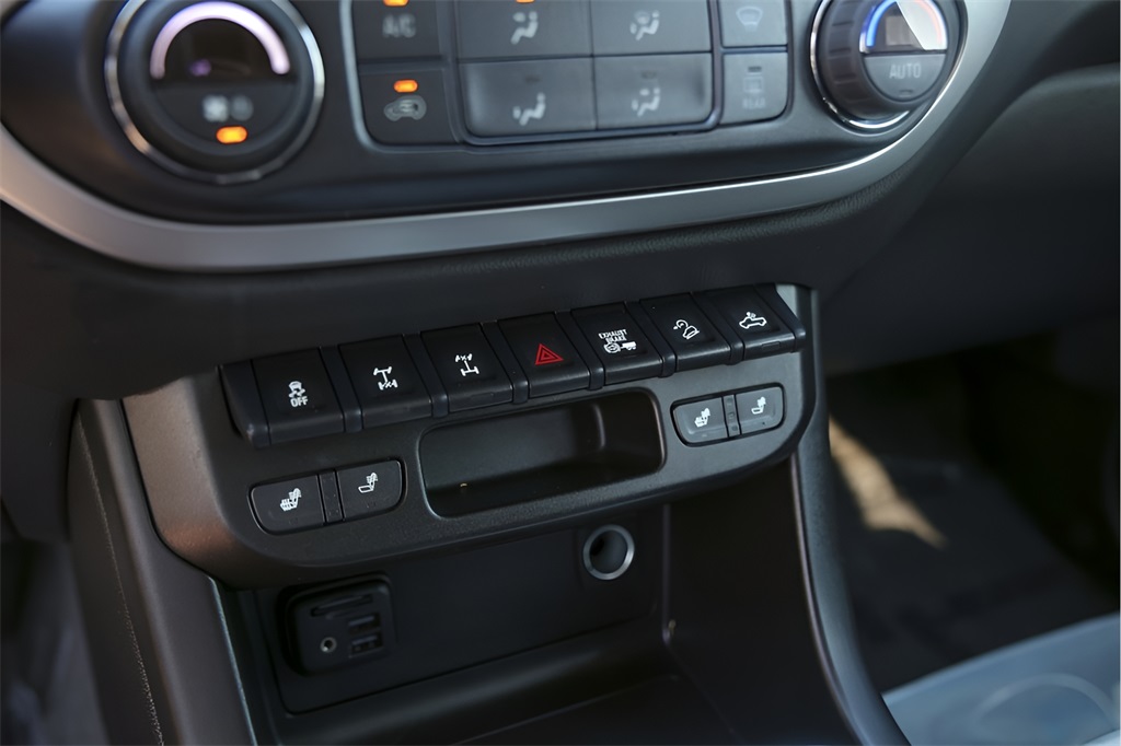 Used Car 2022 Chevrolet Colorado  Zr2 For Sale Under $40,000 In Austin, Texas