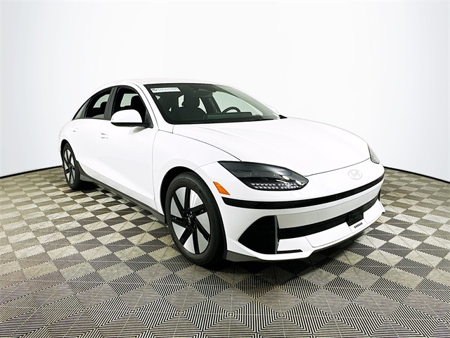 2025 Hyundai Ioniq 6 SE RWD