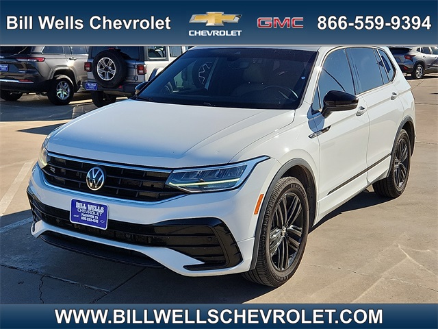 Used Car 2022 Volkswagen Tiguan  2.0t Se R-line Black For Sale Under $25,000 In Plainview, Texas