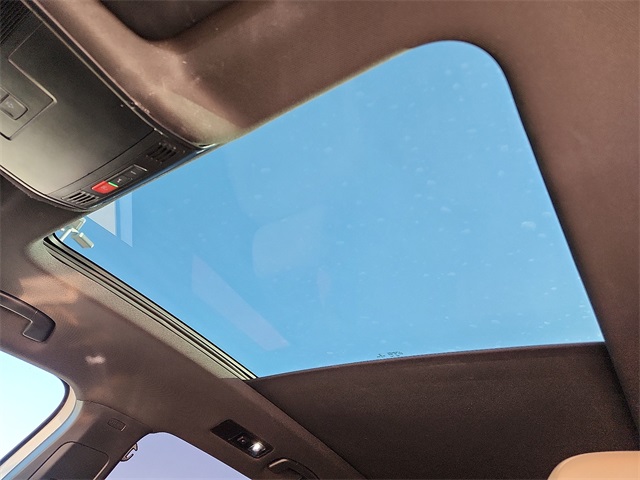 Used Car 2022 Volkswagen Tiguan  2.0t Se R-line Black For Sale Under $25,000 In Plainview, Texas