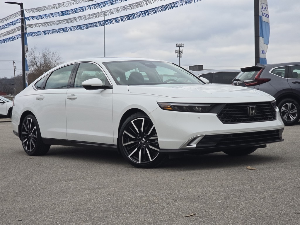 2023 Honda Accord Hybrid Touring FWD
