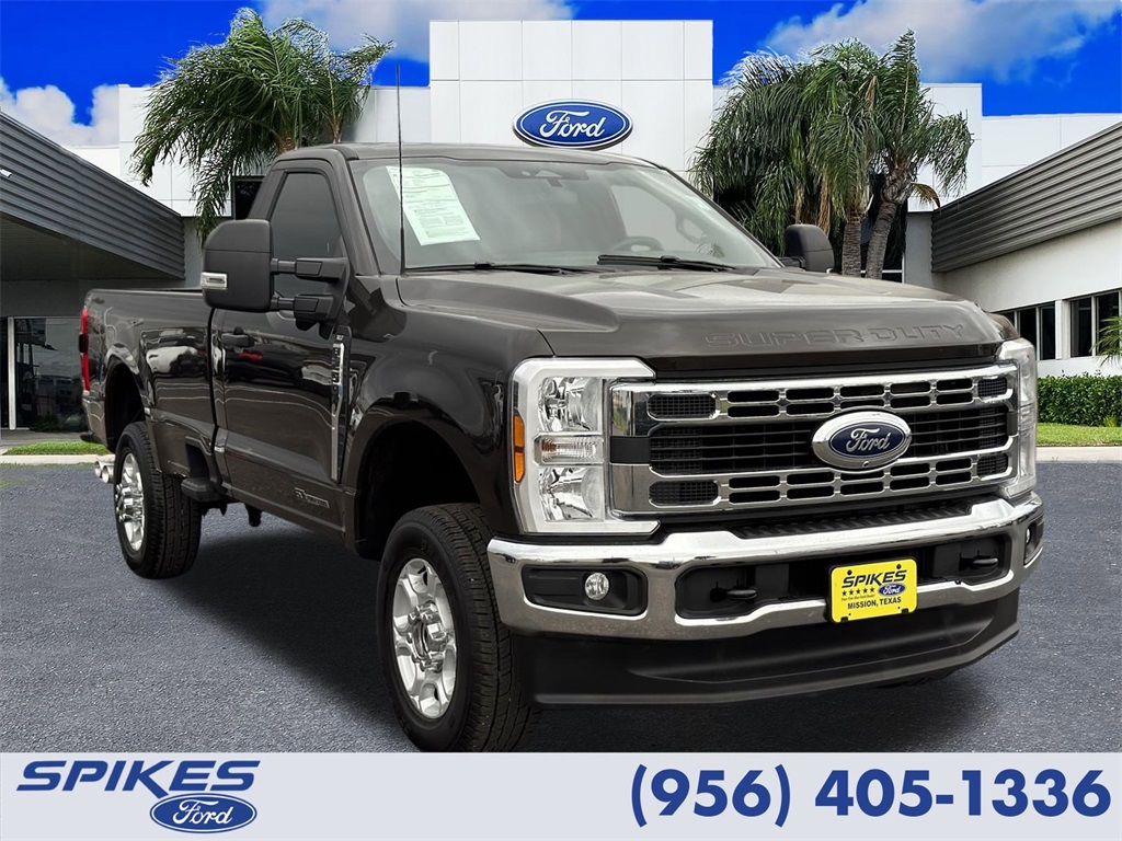 2025 Ford F-250 Super Duty XLT Regular Cab LB 4WD