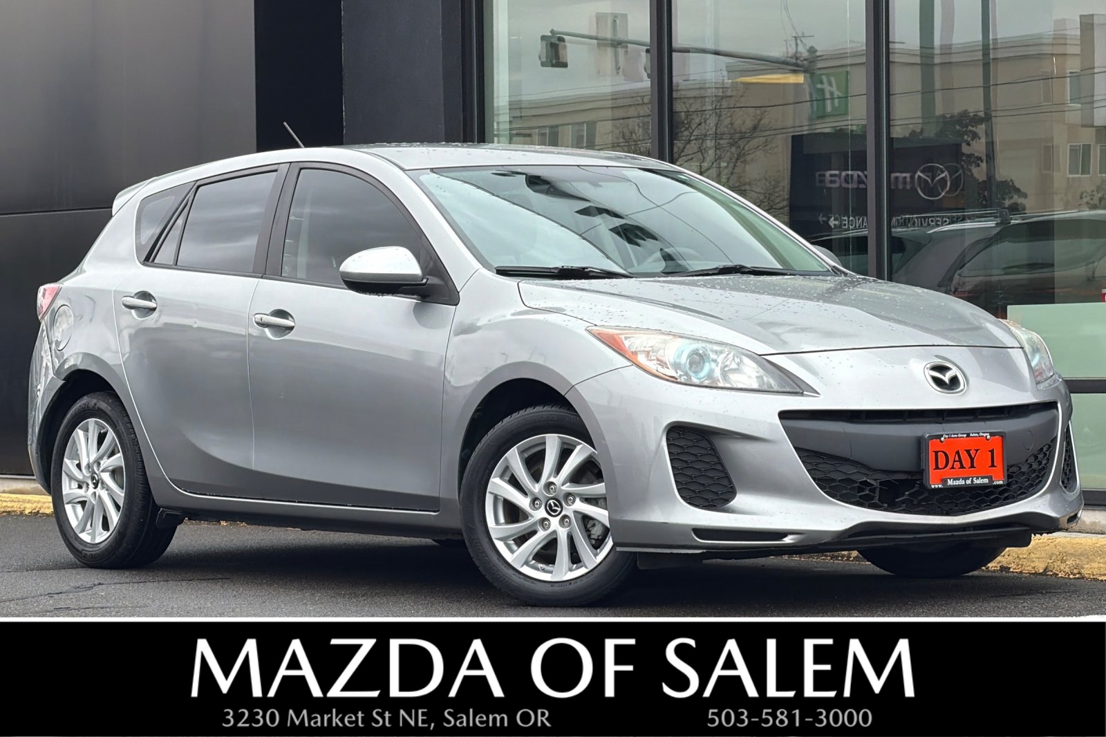 2013 Mazda MAZDA3 Hatchback i Touring