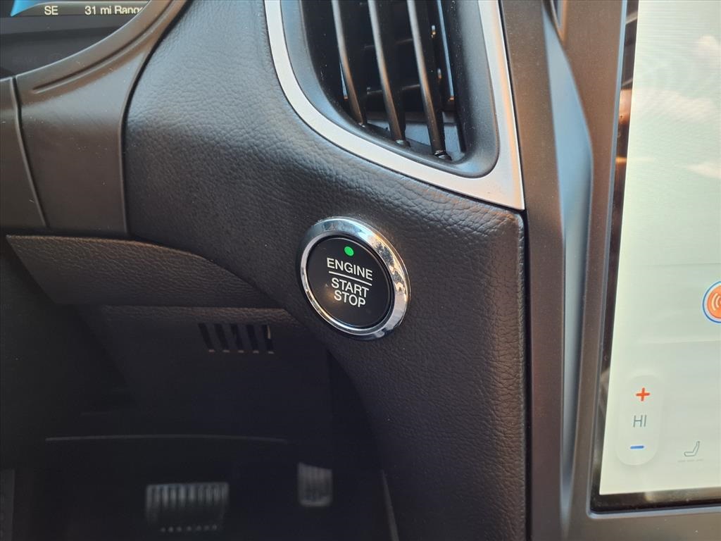 2024 Ford Edge SEL White at Wharton Ford