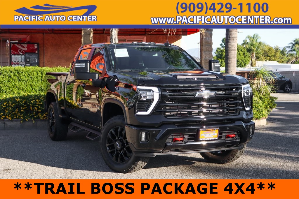 2025 Chevrolet Silverado 2500HD LT Crew Cab 4WD