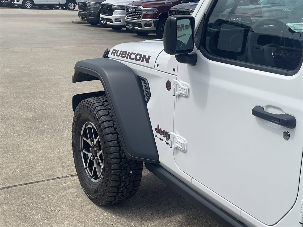 2025 Jeep Gladiator Rubicon - 11