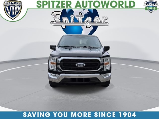 View vehicle photo 3