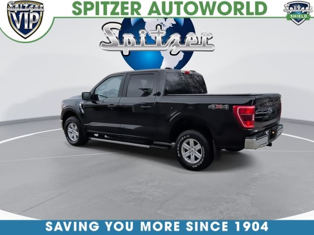 View vehicle photo 7