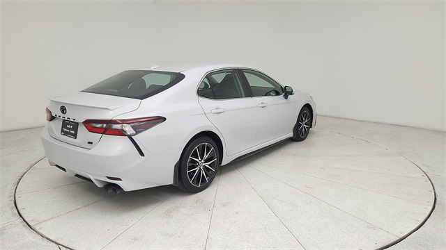 2023 Toyota Camry SE - 4