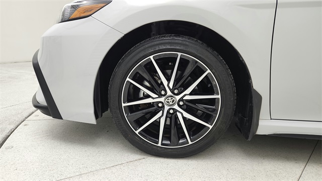 2023 Toyota Camry SE - 8