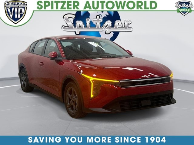 Currant Red 2026 Kia K4 LXS FWD Sedan Front-Wheel Drive Continuously Variable Transmission