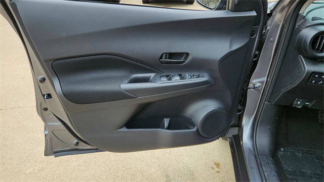 2025 Nissan Kicks Play