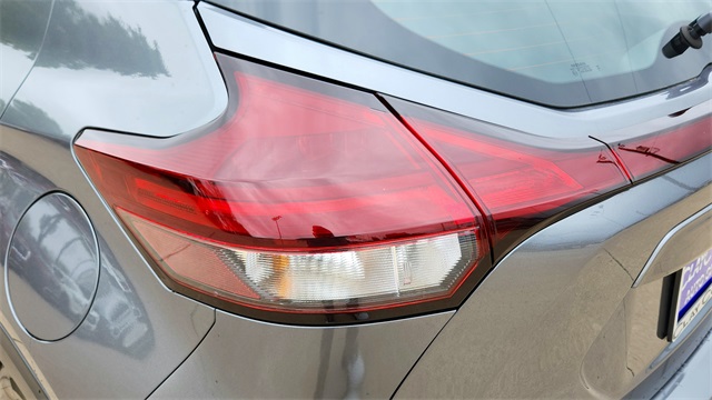 2025 Nissan Kicks Play