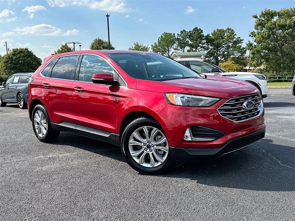 2022 Ford Edge Titanium