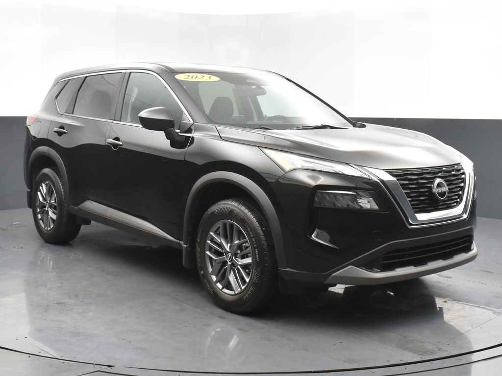 Used 2023 Nissan Rogue S with VIN 5N1BT3AB1PC923092 for sale in Kansas City