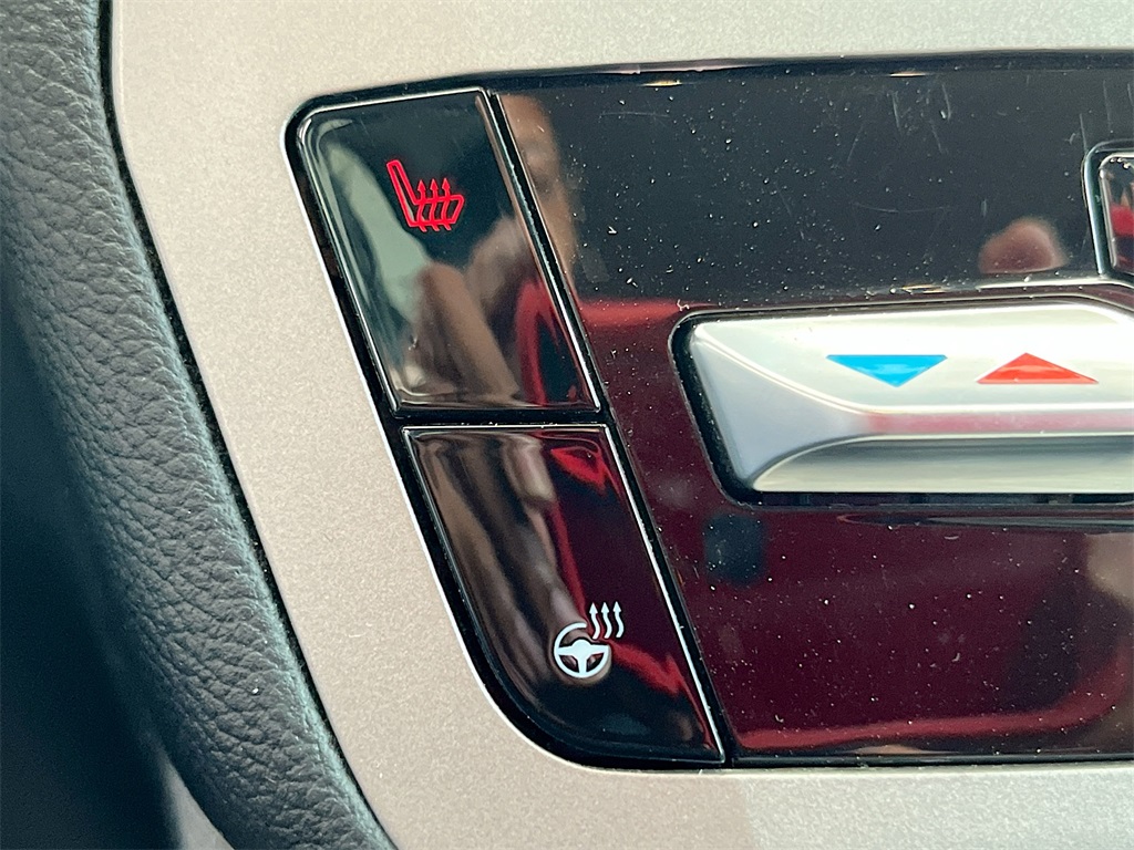 2023 Ford Explorer XLT Silver at Tom Peacock Cadillac