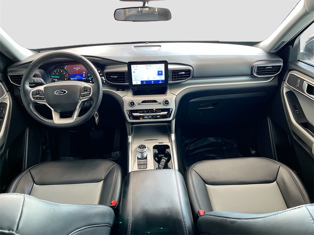 2023 Ford Explorer XLT Silver at Tom Peacock Cadillac